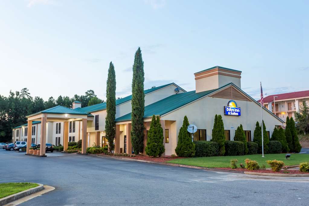 Days Inn & Suites By Wyndham Peachtree Corners Norcross Kültér fotó